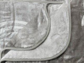 Κουβέρτα Βελούδινη Υπέρδιπλη 220x240,με ανάγλυφο, Ελεφαντί, Made In India (3,10kg)